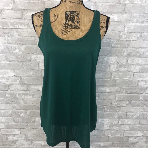 NWT Maurices In Motion Tank
